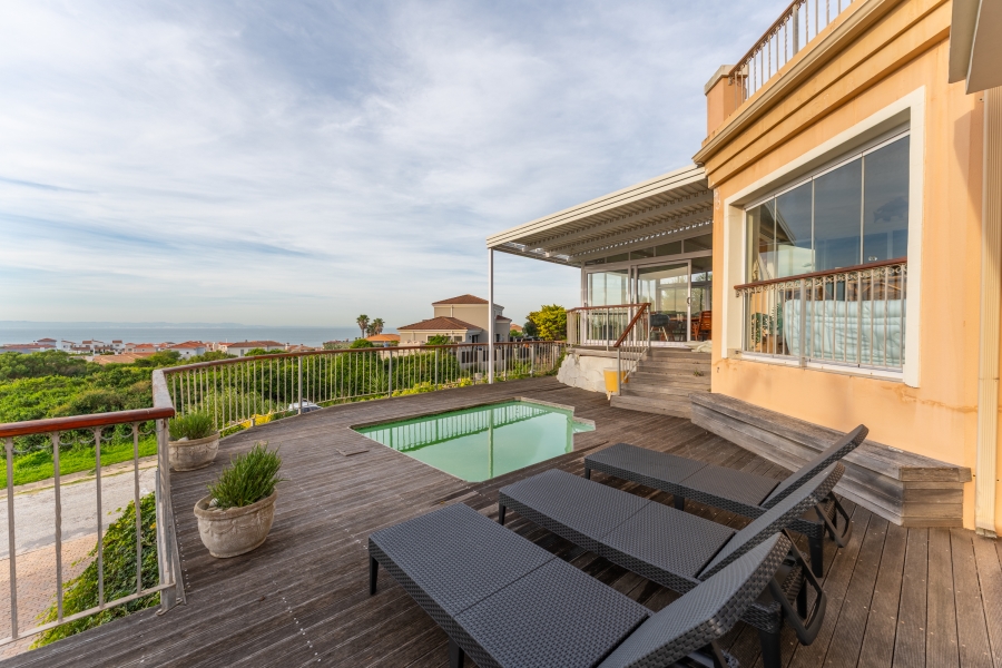 3 Bedroom Property for Sale in Port St Francis Eastern Cape
